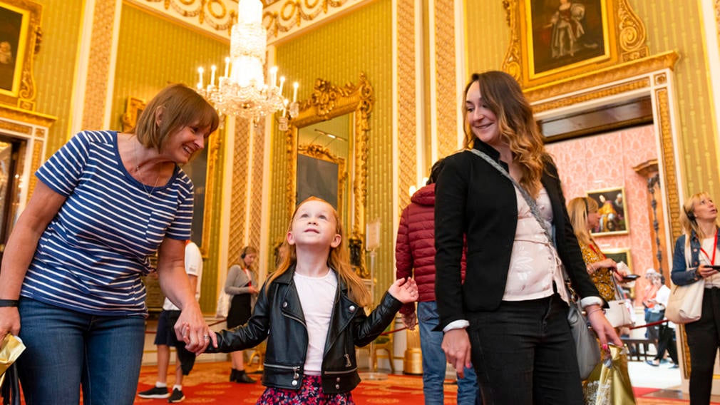 Family in the Green Drawing Room, Buckingham Palace Family walking through the Green Drawing Room, Buckingham Palace