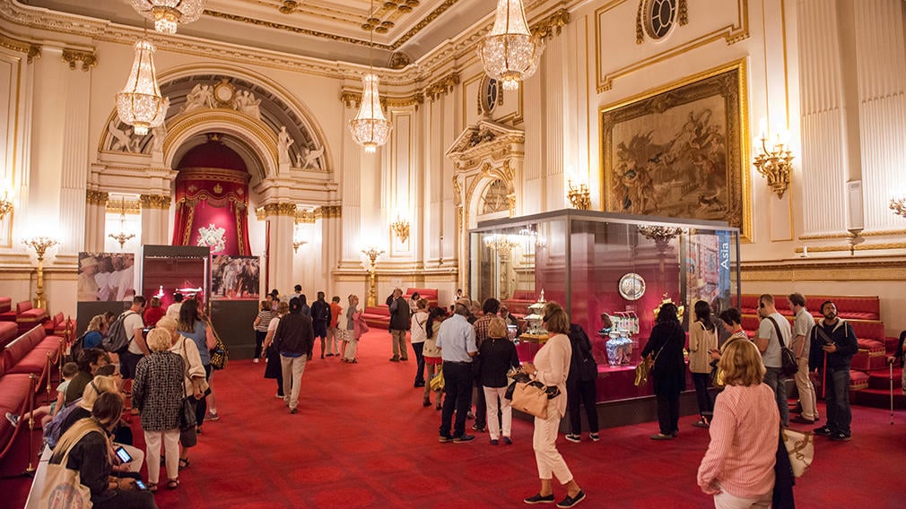 Visitors in the Ballroom, Buckingham Palace Visitors in the Ballroom, Buckingham Palace